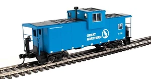 Walthers Mainline 910-8717 Great Northern GN Extended Wide Vision Caboose - Picture 1 of 4