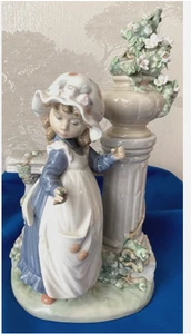 Lladro. #5284 Glorious Spring, Girl & Flower Pot. Vintage 1963 - Picture 1 of 8