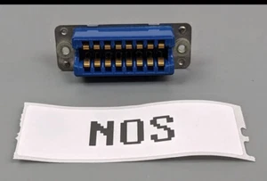 Amphenol 26-4201-16S 16-Pin Rack Panel Blue Socket Connector NOS ~ US STOCK! - Picture 1 of 5