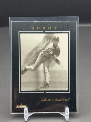 2003 Fleer Avant ICHIRO BLACK & WHITE PARALLEL /199 Mariners RARE SP HOF #20 - Image 1 of 3
