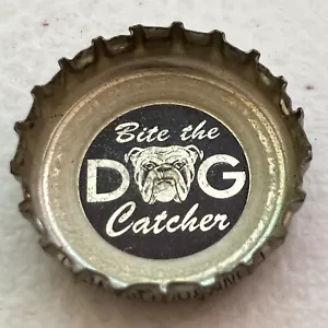 Corona per cani rossa "Mordi The Dog Catcher" - Foto 1 di 4
