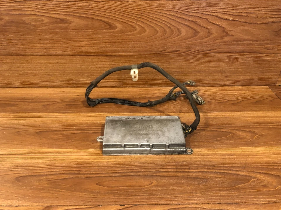 1978-1980 JAGUAR XJS V12 LUCAS MÓDULO DE CONTROLE DE INJEÇÃO DE GASOLINA COMBUSTÍVEL COMPUTADOR FABRICANTE DE EQUIPAMENTO ORIGINAL - Imagem 1 de 4