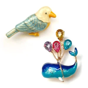 Brooch Pin Blue Seagull Whale Colourful Balloon Red Gold Nautical Beach Sparkle - Picture 1 of 11
