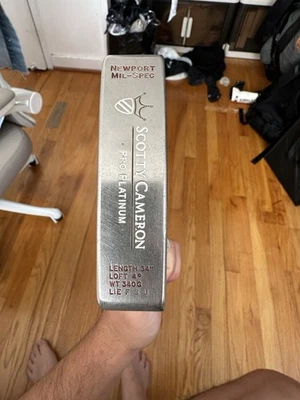 SCOTTY CAMERON NEWPORT MIL-SPEC PRO-PLATINUM PUTTER 34" WITH HEADCOVER (CLEAN) - Image 1 of 4