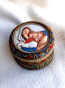 Caja Rosario Dia Madonna y Niño (3.5" Dia x 2"H) Protección Regalo Religioso - Imagen 1 de 5