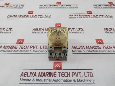 Idec RH4B-UD Power Relay With Socket SH4B-05C DC24V - Image 1 of 4