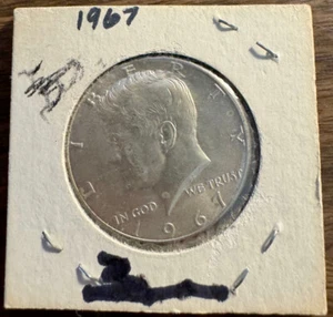 1967 - Kennedy Half Dollar - Picture 1 of 2
