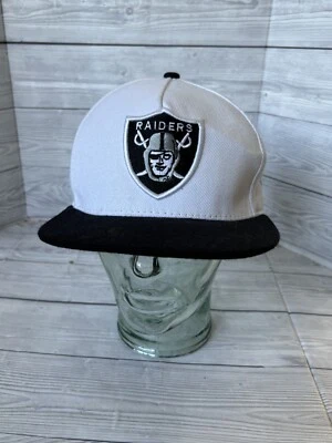 New Era Fits Oakland Raiders Snap Back Cap Mütze Weiß Schwarz Vintage Collection  - Bild 1 von 4