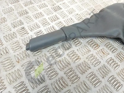 MK1 X83 VAUXHALL VIVARO Handbrake Lever/Button/Assembly 361358606R - Image 1 of 4