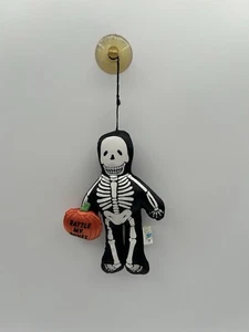 De Colección Dakin "Sonaqueteo Mis Huesos" Peluche Esqueleto Halloween Ventana Decoración Coche Adherido - Imagen 1 de 17