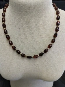 Vintage Modeschmuck Braun & Gold Kunststoff Perlen Halskette 11" Schraubverschluss - Bild 1 von 4