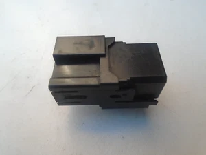 YAMAHA R1 5JJ 4 Pin Relay - Picture 1 of 2