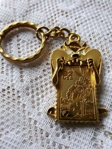 TAZ BUGS BUNNY STAMP KEYCHAIN * LOONEY TUNES STAMP COLLECTION * GOLD TONE STAMP - Imagen 1 de 6