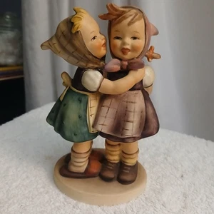 Vintage M.I. Hummel 1948 Porzellanfigur "Erzähl ihr Geheimnis" 196/0. So süß! - Bild 1 von 9