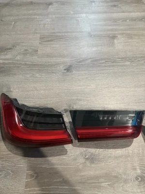 Luces traseras BMW 330i originales 2021 Foto 1 de 4