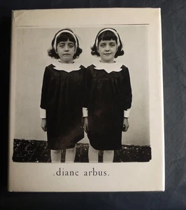 .diane arbus. An Aperture Monograph. 1972 First Edition/2nd Printing - Bild 1 von 16
