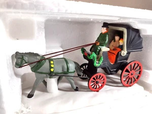 Caballo y carruaje Dept 56 Heritage Village Central Park 5979-0 muy buen estado. - Imagen 1 de 5