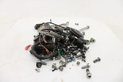 11-23 suzuki gsxr750 Misc Bolts Hardware Screws Brackets - Image 1 of 4