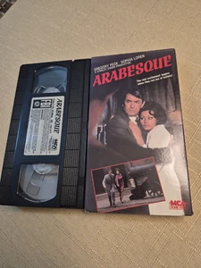Arabesque (VHS, 1986) Gregory Peck, Sophia Loren - Picture 1 of 2