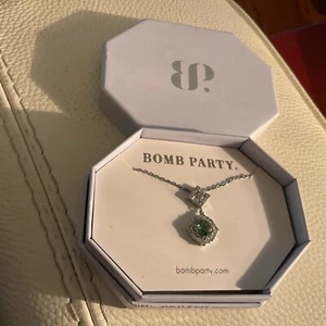 BOMB PARTY RBP3404 "MY TIME TO SHINE " LAB CREATED GREEN MOISSANITE NECKLACE - Picture 1 of 5