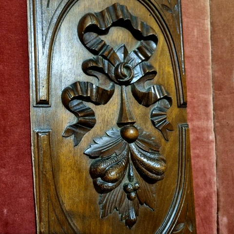 Bow ribbon berry fruit wood carving panel - Antique French architectural salvage Cover