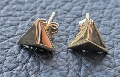 NWT Genuine 10K GOLD Pyramid-shaped STUD EARRINGS 1.05 g - Image 1 of 4