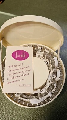 Marco de falda de aro plegable Belle O The Ball años 40 para faldas pesadas Foto 1 de 4