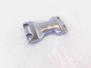 Yamaha Virago 700 750 1100 XV1100 Front Wheel Fork Brace Fender Bracket Mount - Bild 1 von 9