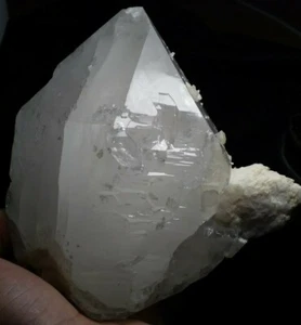 Large Museum Grade Rare Mineral Hambergite Crystals on matrix Quartz- Pak.SB10 - Picture 1 of 12