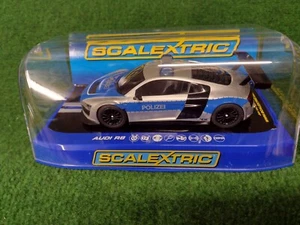 Scalextric Audi R8 Polizei in OVP - Bild 1 von 1