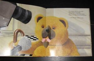 1994 Beware! Museum Bears A POP-UP FANTASY BOOK Jacqueline Karas DINOSAURS flaps