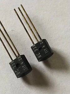 BC338 - TRANSISTOR BC 338 NOS Lot 2 Pcs CL2/42 - Imagen 1 de 2