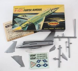 Bombardero de combate Aurora North American F-107 1/72 1958 #295 FALTA BASE/SOPORTE - Imagen 1 de 17