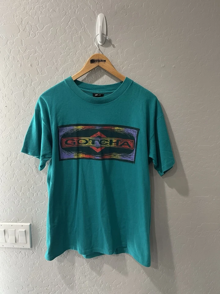 Camisa Vintage Anos 90 Gotcha Surf Neon Logotipo Caixa SS Tamanho Grande Lixeira 1 - Imagem 1 de 4