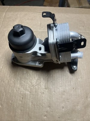 LAND ROVER ENFRIADOR DE ACEITE DE MOTOR Y FILTRO LR2 EVOQUE DISCOVERY SPORT LR006653 NUEVO Foto 1 de 4