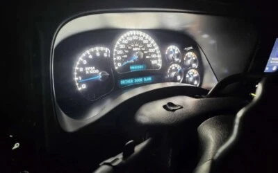 Chevrolet Silverado GMC Sierra 1500 2003 2004 03 04 velocímetro de racimo reconstruido Foto 1 de 2