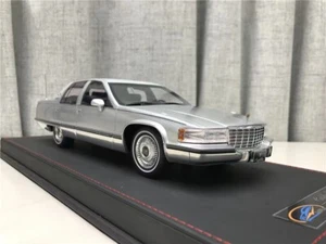 1/18 Resin Car Model Cadillac Fleetwood Sedan 1993 silver - Picture 1 of 9