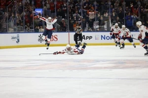 Washington Capitals ALEX OVECHKIN Glossy 8x10 Photo 895 Goals Record - Picture 1 of 1