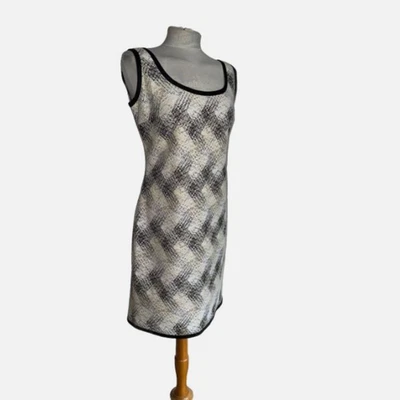 Jacques Azagury Dress UK 8 Small Black White Abstract Print Textured Belted - Image 1 of 4
