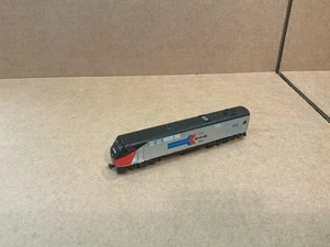 KATO N GAUGE DIESEL LOCOMOTIVE P42 GENESIS AMTRAK N.156 SILVER DCC SOUND READ ! - Picture 1 of 8