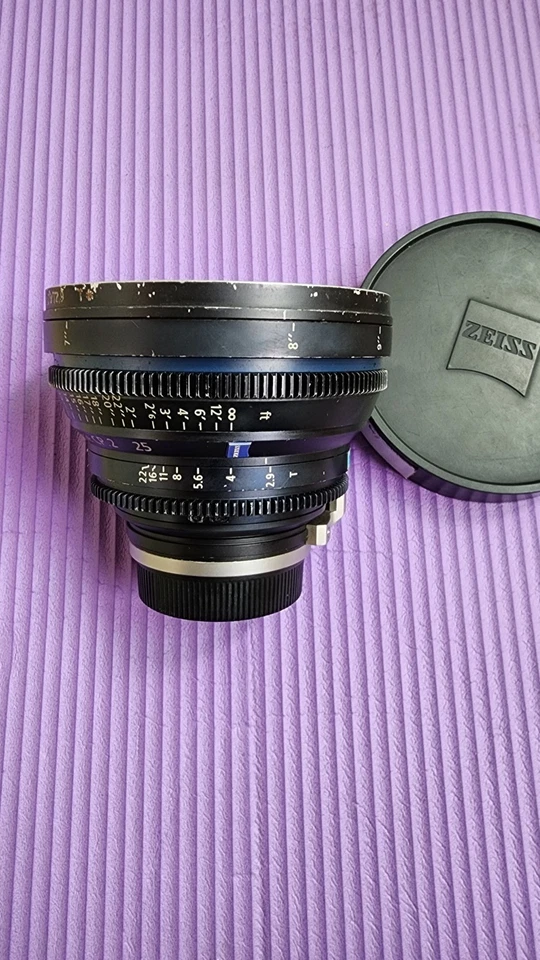 ZEISS Compact Prime CP.2 25mm T/2.9 MF Para Canon ef Mount Fair - Imagen 1 de 4
