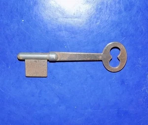Vintage/Antique 3 1/8" Flat Shank Skeleton Key Blank with 5/8" Uncut Bit - Picture 1 of 2