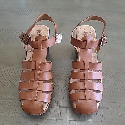 Sandalia Korks Stud Block Tacón Ajustable Hebilla Stappy Tan Talla 10 Nueva con Etiquetas  Foto 1 de 4