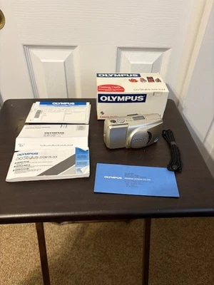 Cámara Olympus Stylus Zoom 115 DLX película de 35 mm para todo tipo de clima Foto 1 de 4