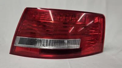 Audi A6 2005-2008 pasajero luz trasera derecha sedán 4 puertas LED (opcional 8SL) Foto 1 de 4
