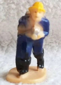 Tiny Fireman Figure ~ For Play or Display ~ Unbranded. - Picture 1 of 5