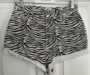BDG Urban Outfitters Juniors Zebra Print Cut Off Shorts Button Fly Size 27 - Picture 1 of 5