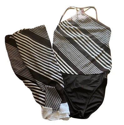 Traje de baño Tankini halter Anne Klein New York y falda pareo encubierta 12 usado en excelente estado Foto 1 de 4