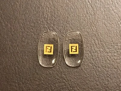 Nuevas almohadillas nasales de repuesto para gafas Fendi logotipo dorado atornillado con tornillos Foto 1 de 4
