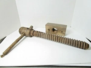 Antique Wooden Threaded Industrial Block Vise Primitive Farm Barn Block Smooth - Picture 1 of 5